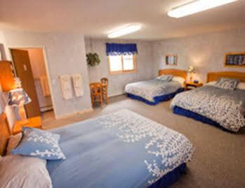 Adventure Inn Ely Kültér fotó